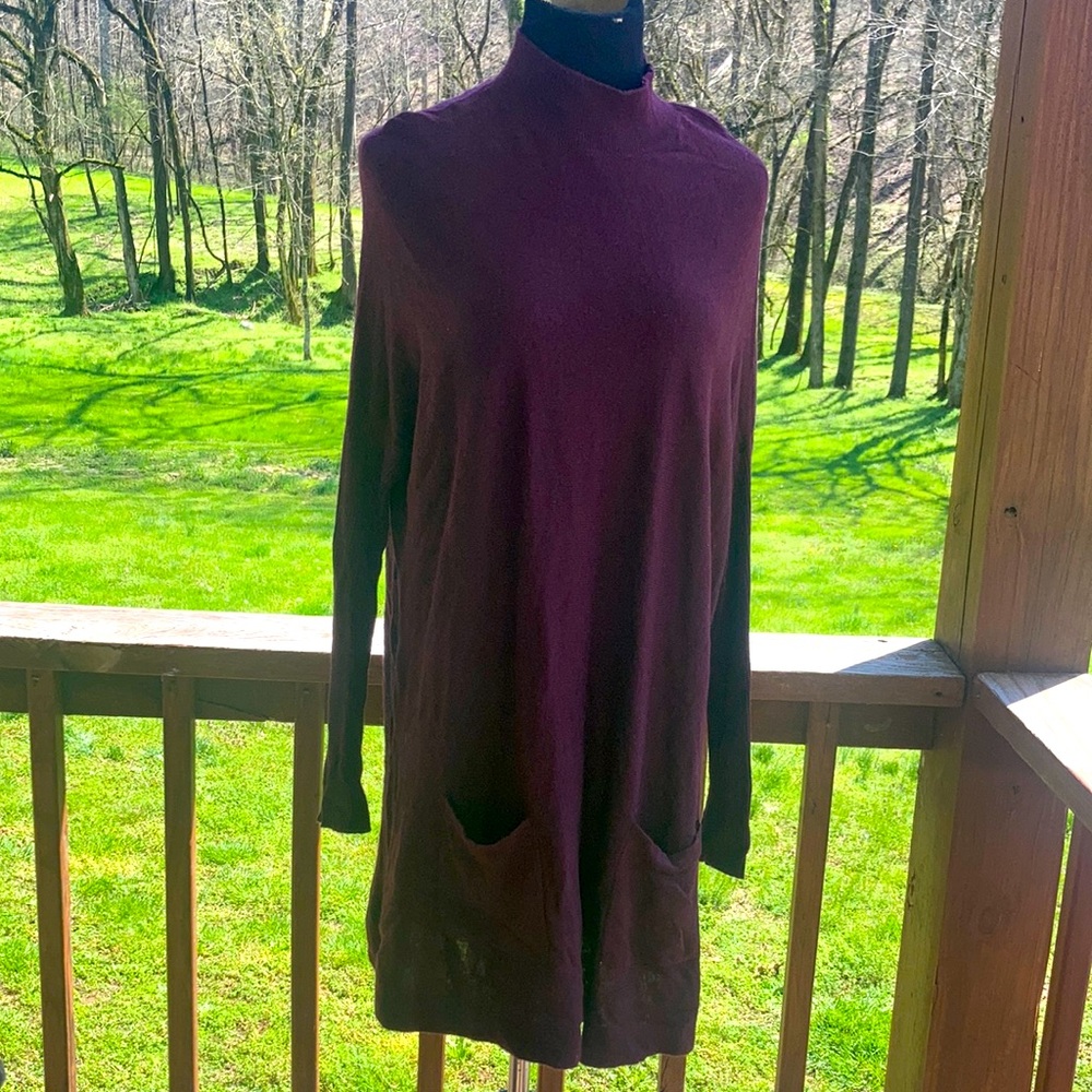 Romeo + Juliet couture maroon sweater dress